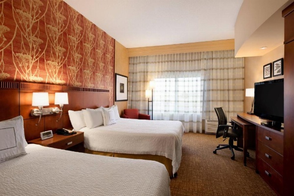 Courtyard by Marriott Junction City image 18